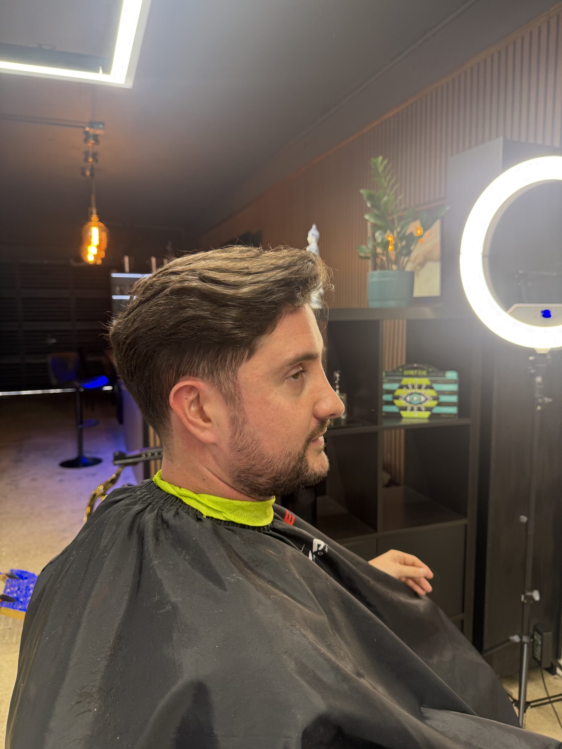 Detalle de arreglo de barba en Funking Barber Hollywood FL