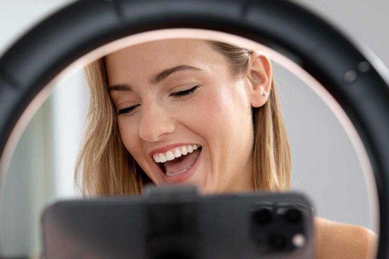 Influencers, Creadores de Tendencias y la Búsqueda de Identidad